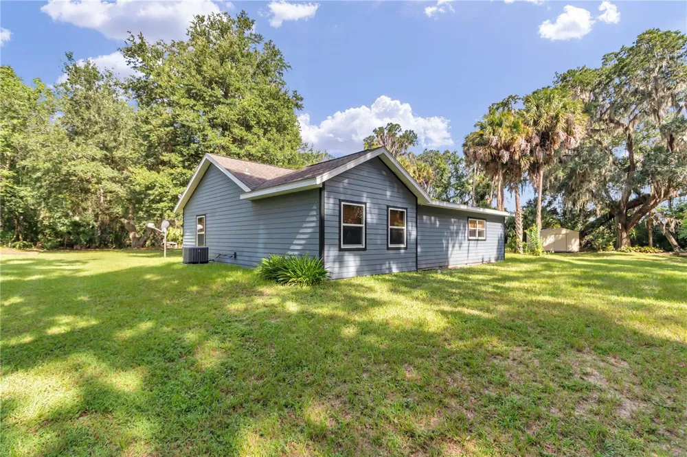21497 NW 75TH AVENUE Micanopy, FL 32667
