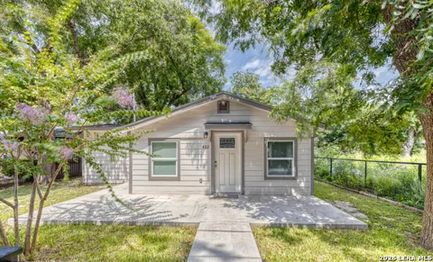 422 Apolonio St.