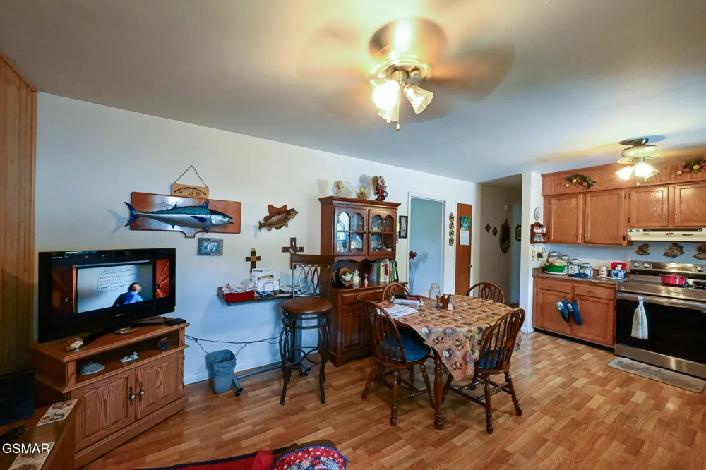220 Pinedale Street Maryville, TN 37801