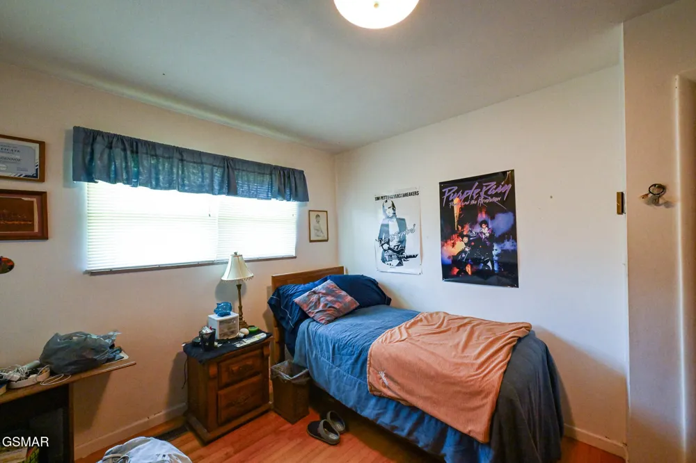 220 Pinedale Street Maryville, TN 37801