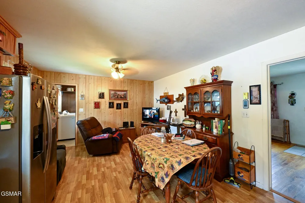 220 Pinedale Street Maryville, TN 37801