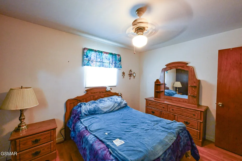 220 Pinedale Street Maryville, TN 37801