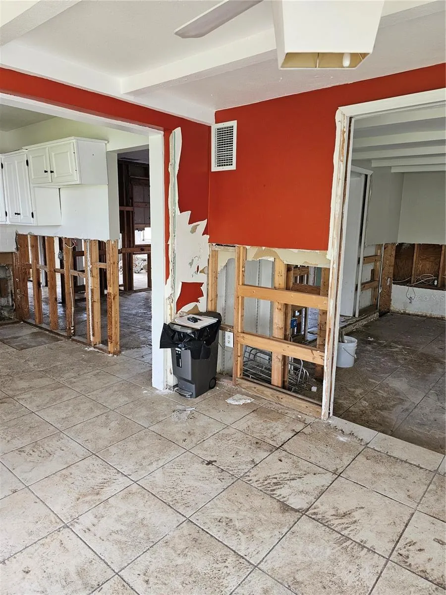 105 COLONIA LANE W Nokomis, FL 34275