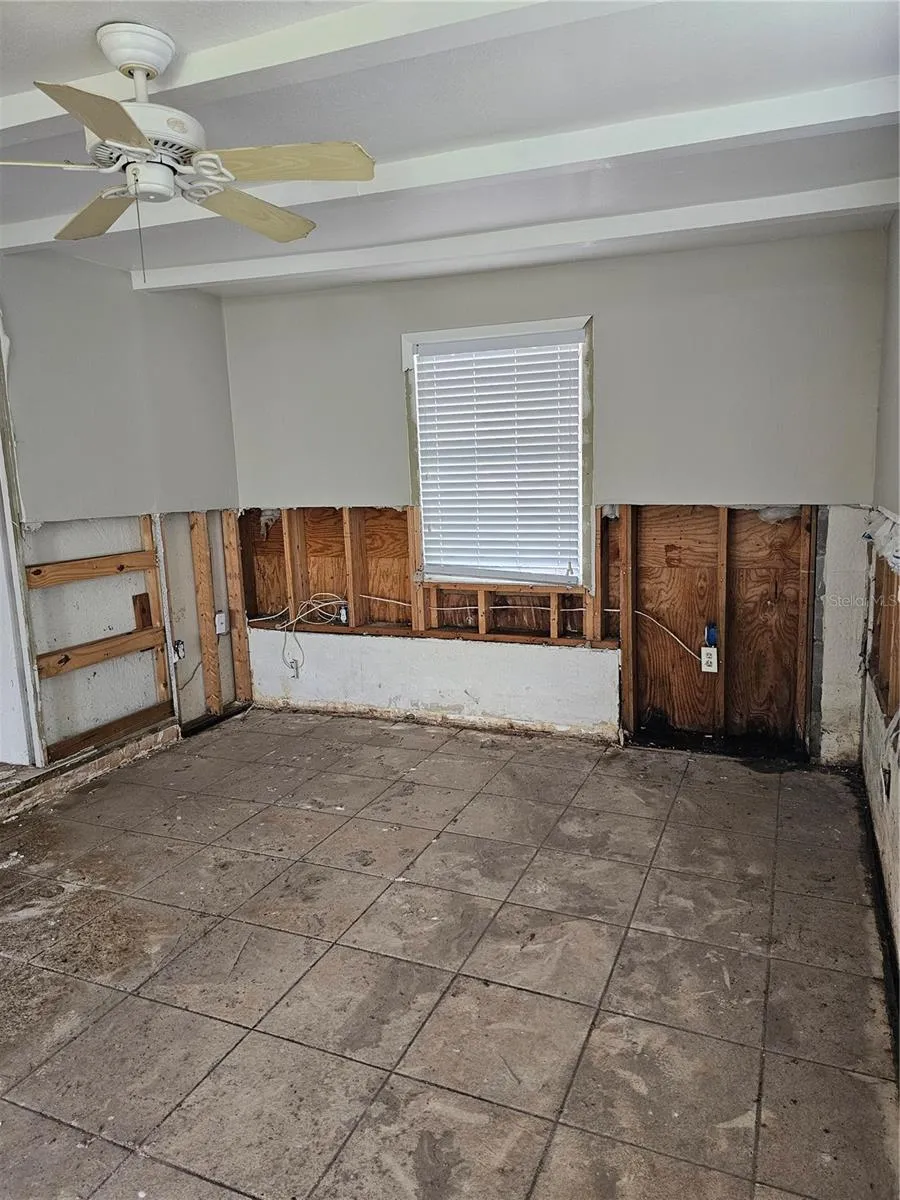 105 COLONIA LANE W Nokomis, FL 34275