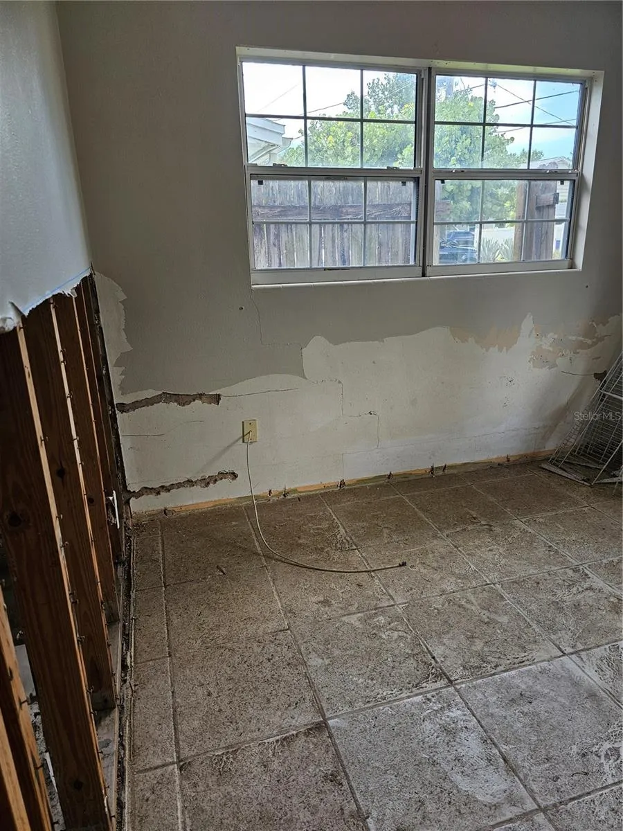 105 COLONIA LANE W Nokomis, FL 34275