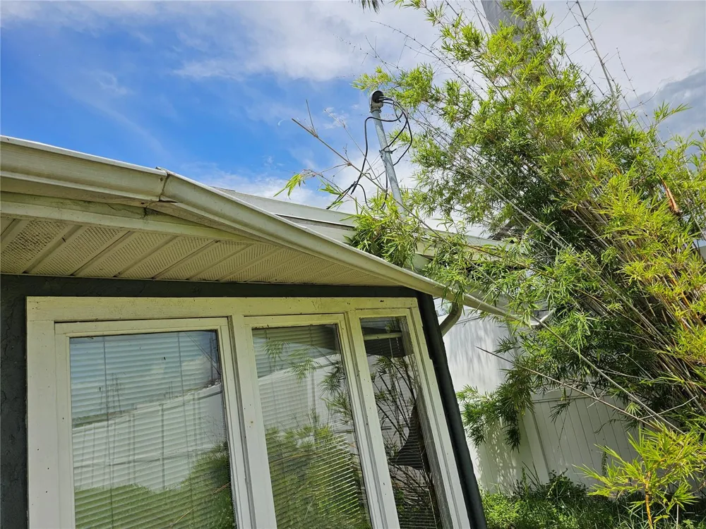 105 COLONIA LANE W Nokomis, FL 34275