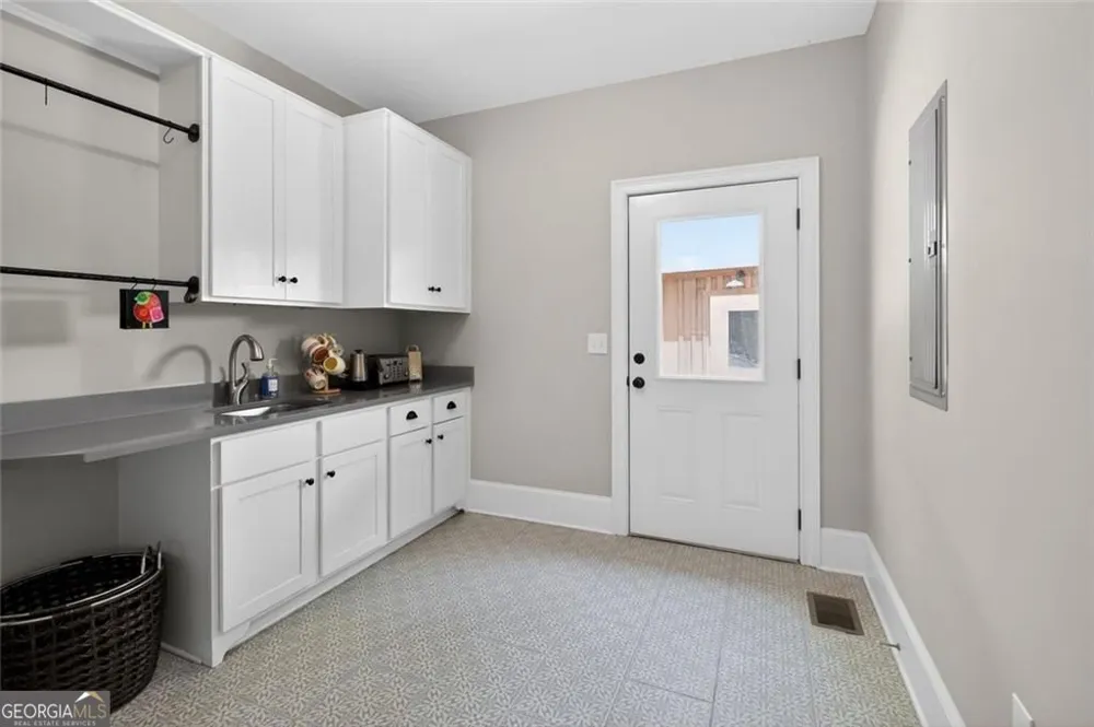 4802 Colham Ferry RD Watkinsville, GA 30677