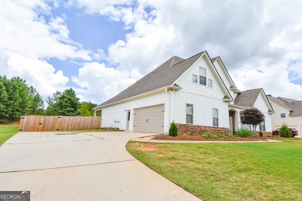 383 Walden Pond WAY Senoia, GA 30276