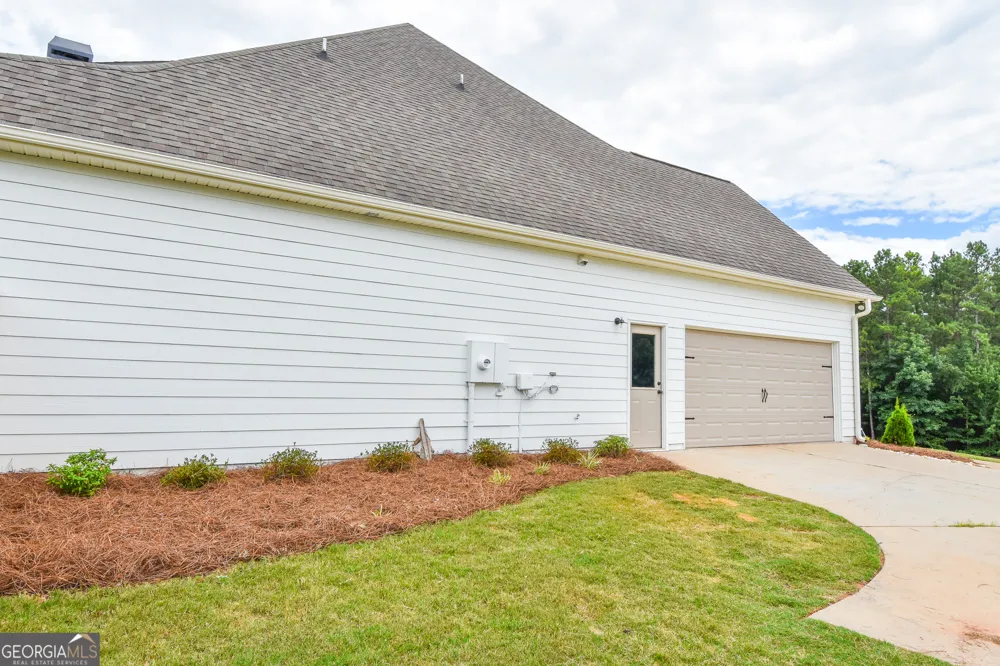 383 Walden Pond WAY Senoia, GA 30276