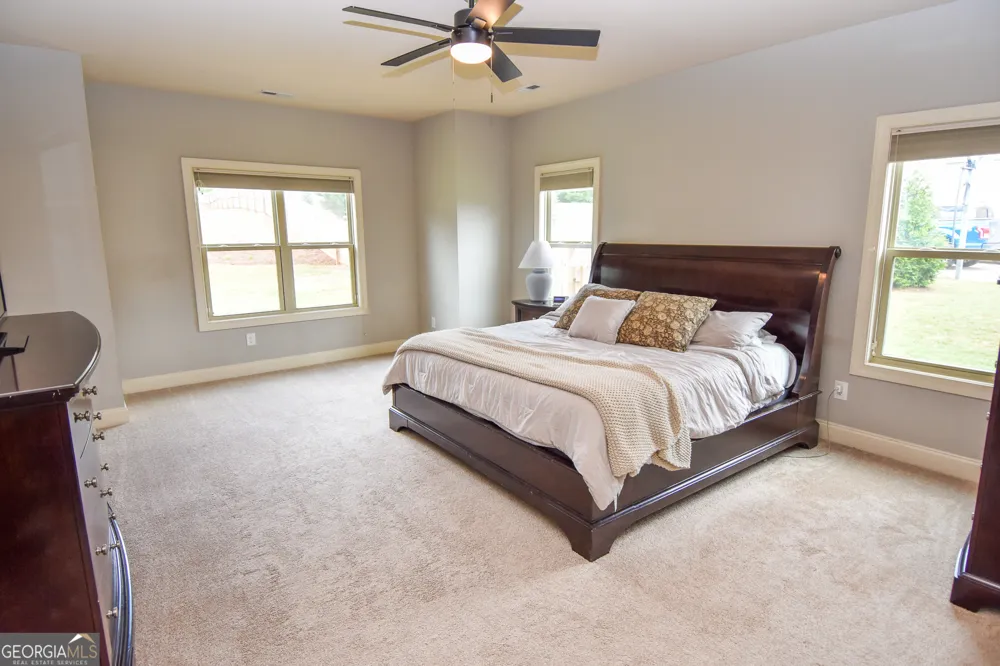 383 Walden Pond WAY Senoia, GA 30276
