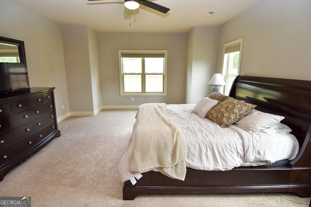 383 Walden Pond WAY Senoia, GA 30276