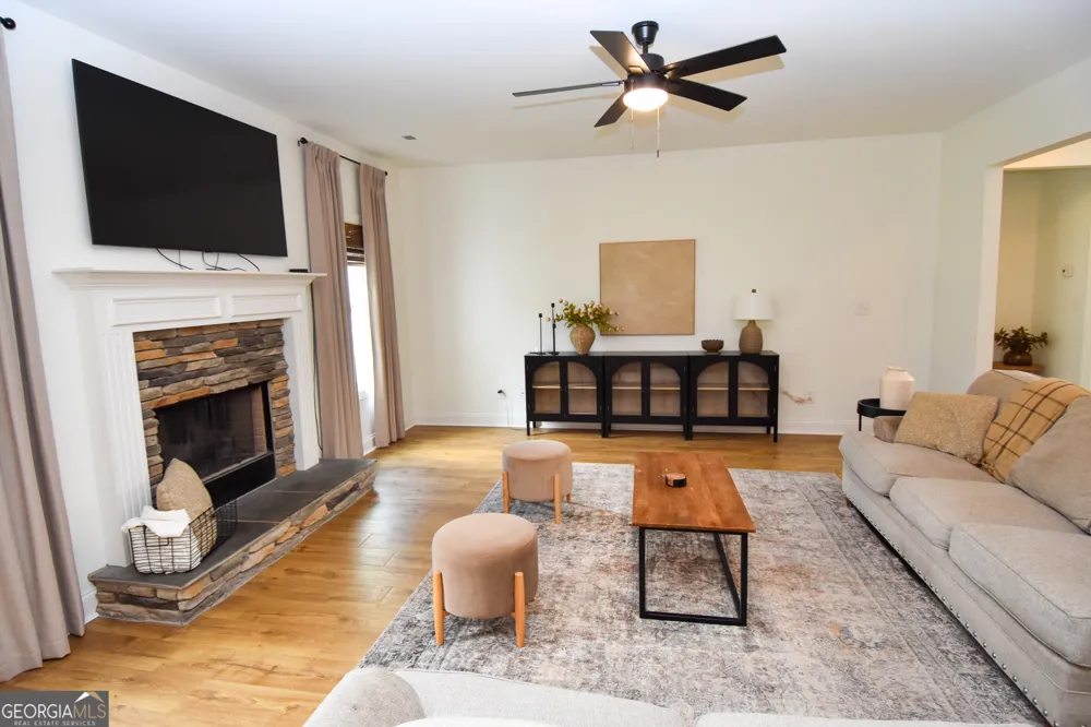 383 Walden Pond WAY Senoia, GA 30276