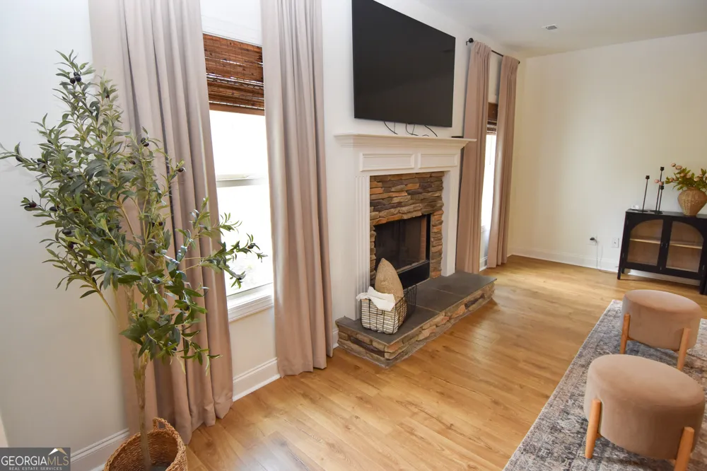 383 Walden Pond WAY Senoia, GA 30276