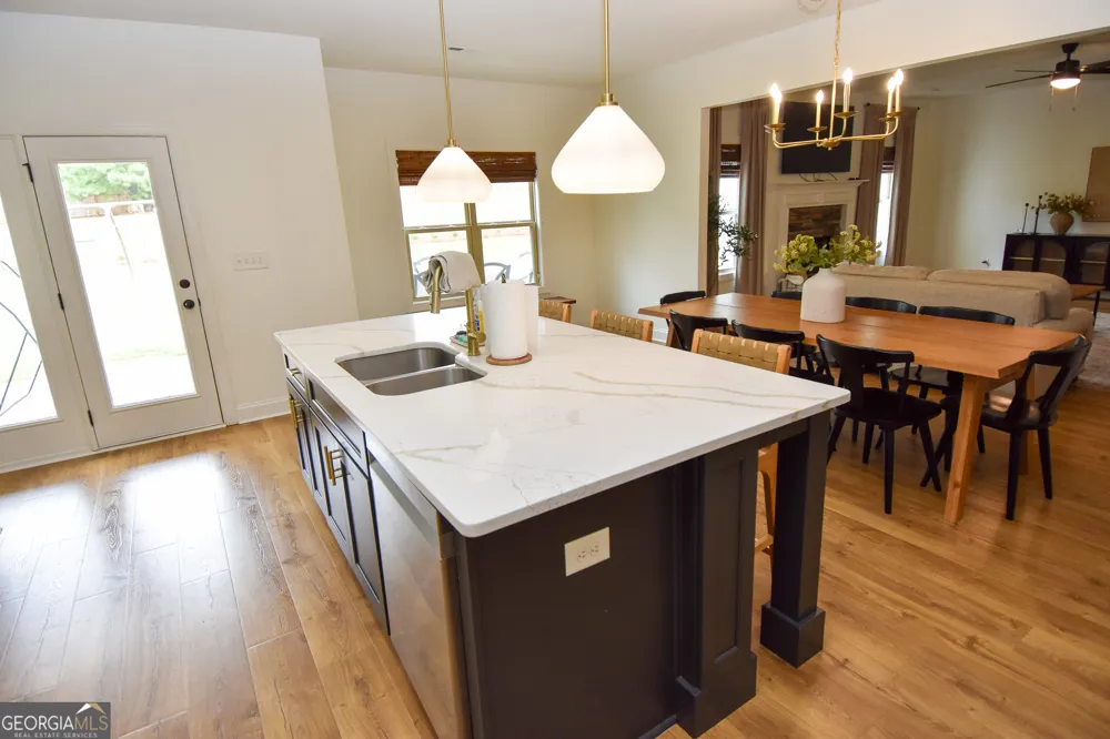 383 Walden Pond WAY Senoia, GA 30276