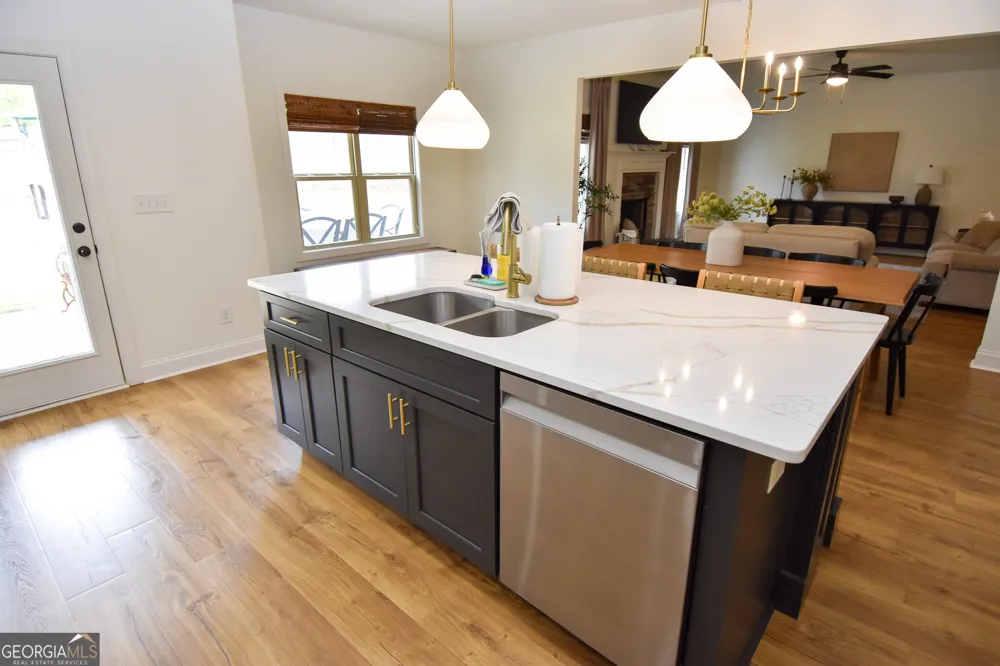 383 Walden Pond WAY Senoia, GA 30276