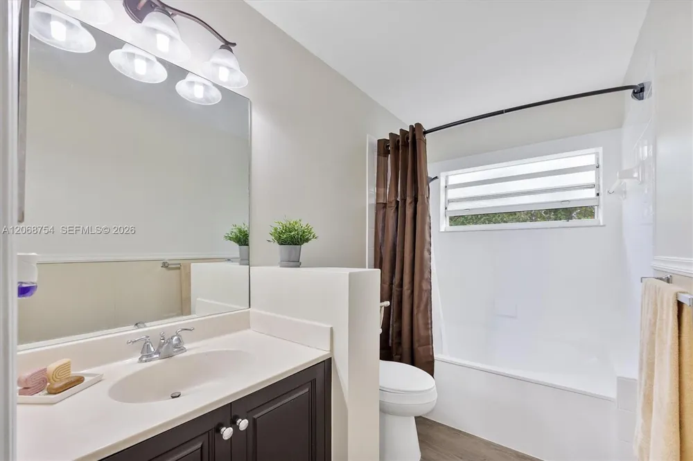 2835 SE 4th Pl Homestead, FL 33033