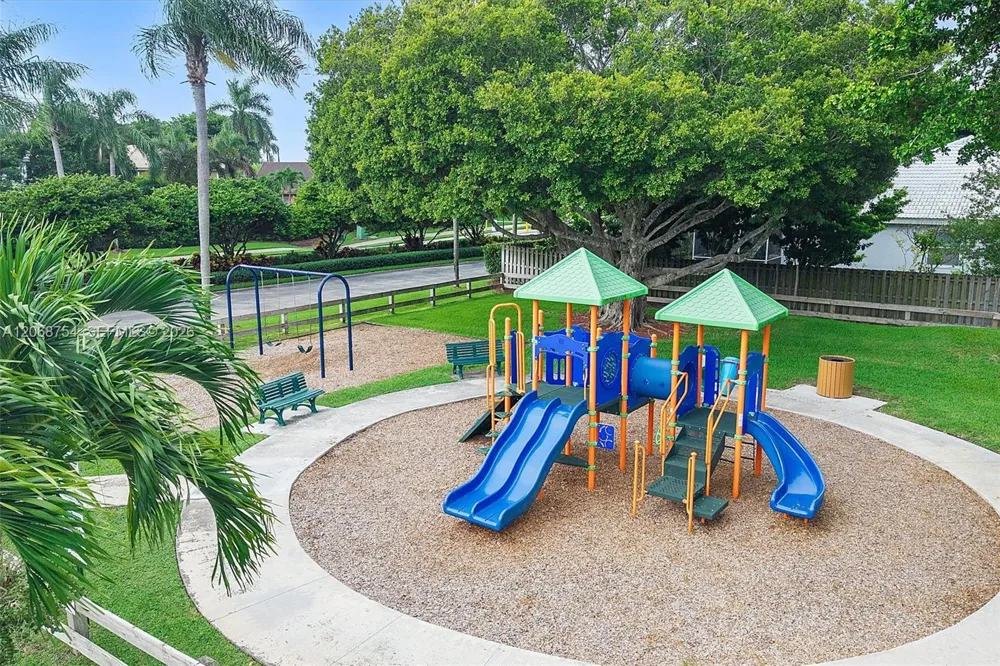2835 SE 4th Pl Homestead, FL 33033