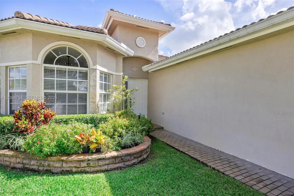 2835 SE 4th Pl Homestead, FL 33033