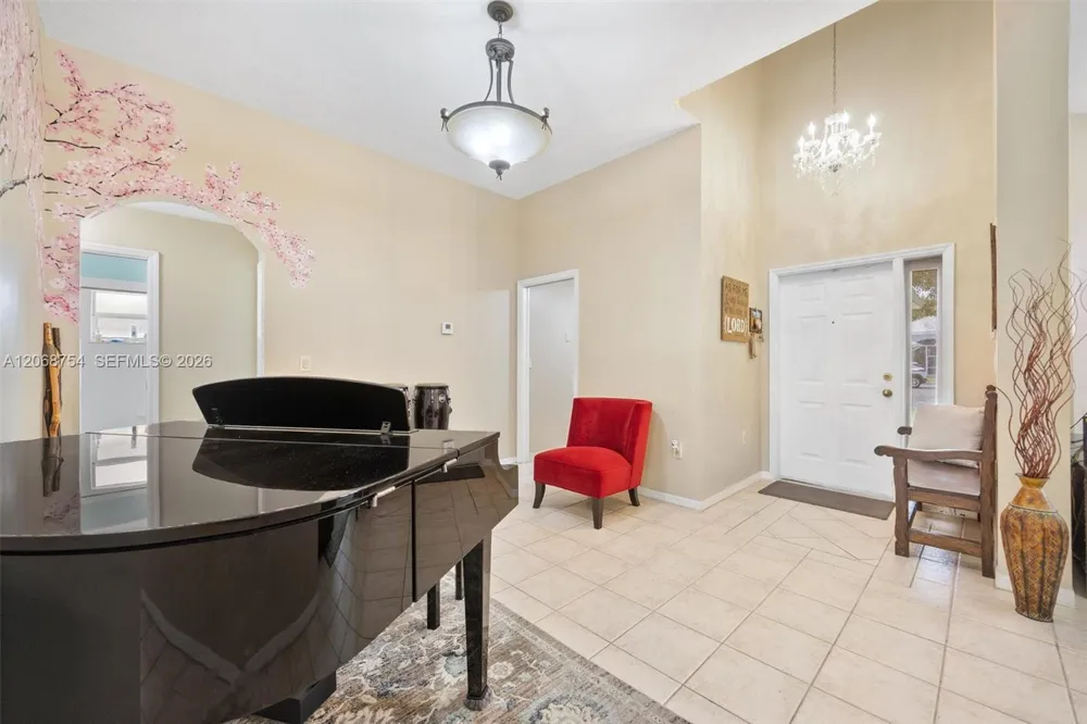 2835 SE 4th Pl Homestead, FL 33033