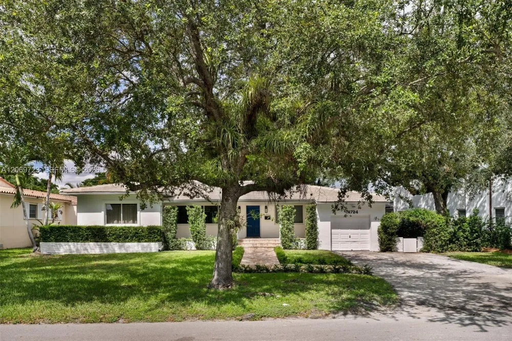 4724 Orduna Dr Coral Gables, FL 33146