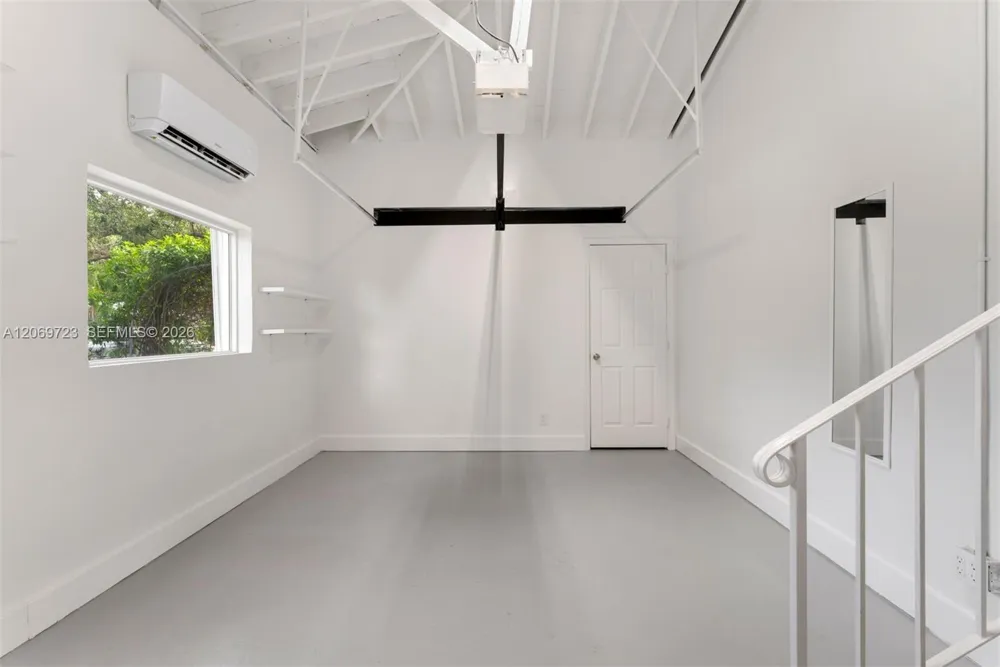 4724 Orduna Dr Coral Gables, FL 33146