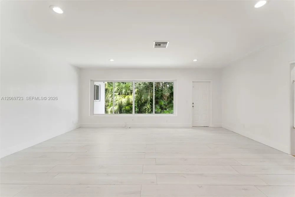 4724 Orduna Dr Coral Gables, FL 33146