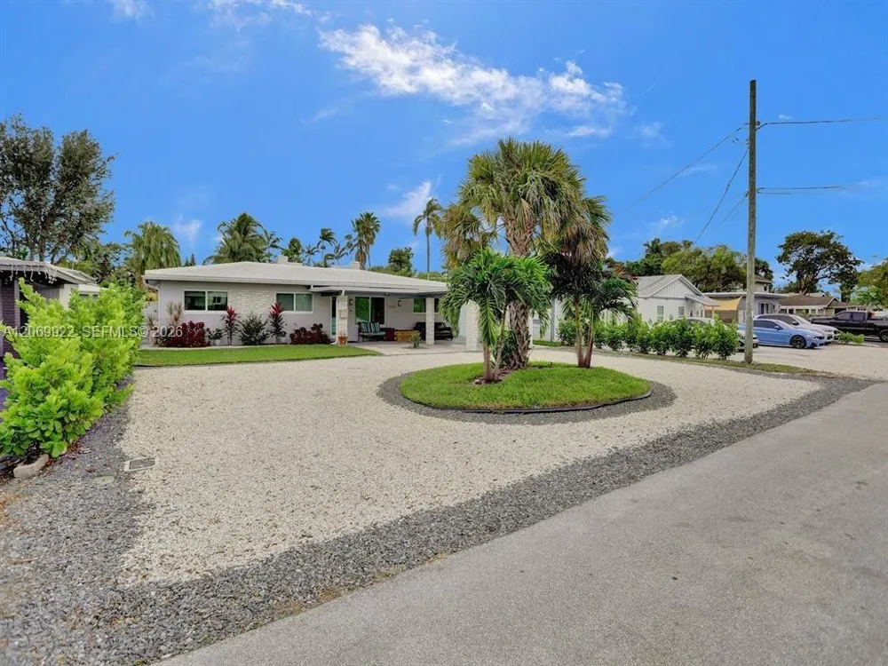 1580 NE 34th St Oakland Park, FL 33334