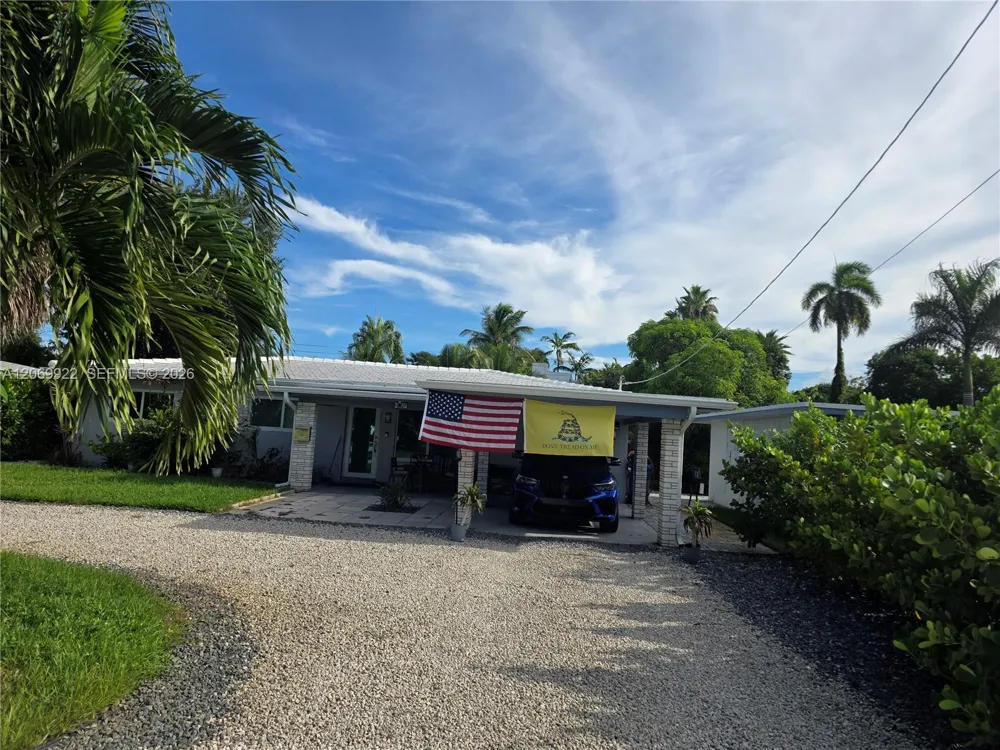 1580 NE 34th St Oakland Park, FL 33334