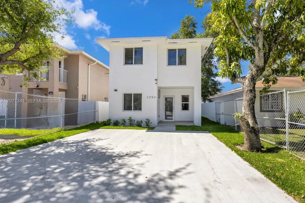 2770 NW 44 ST Miami, FL 33142
