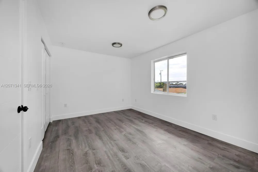 2770 NW 44 ST Miami, FL 33142