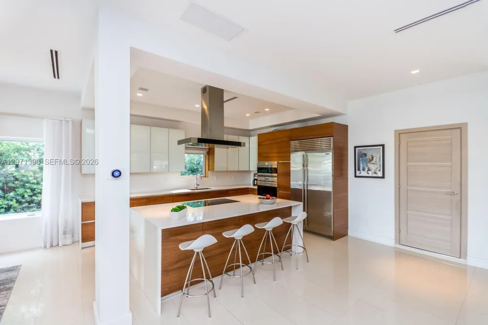 455 E Dilido Dr Miami Beach, FL 33139