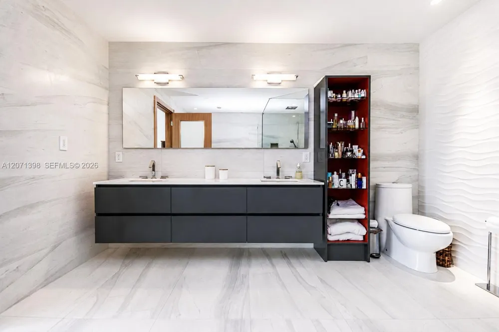 455 E Dilido Dr Miami Beach, FL 33139