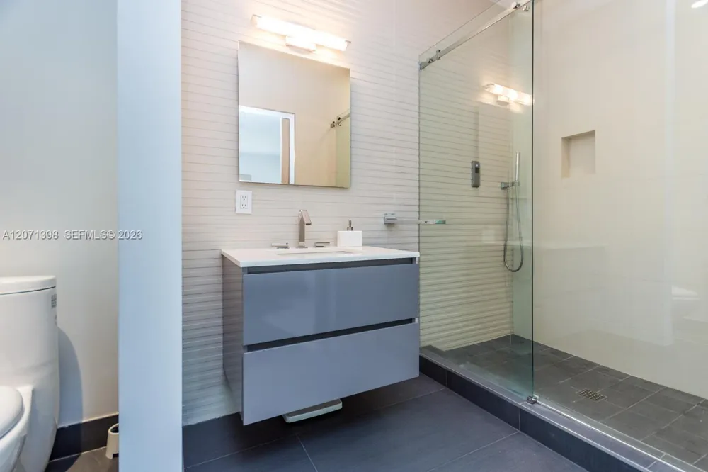 455 E Dilido Dr Miami Beach, FL 33139