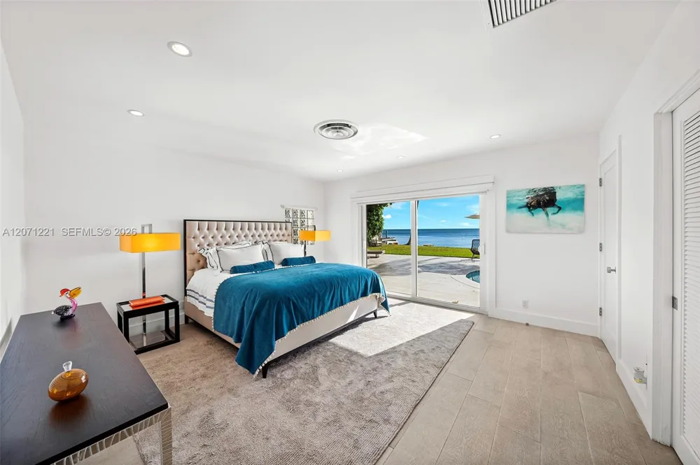 520 S Mashta Dr Key Biscayne, FL 33149