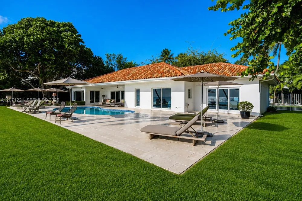 520 S Mashta Dr Key Biscayne, FL 33149