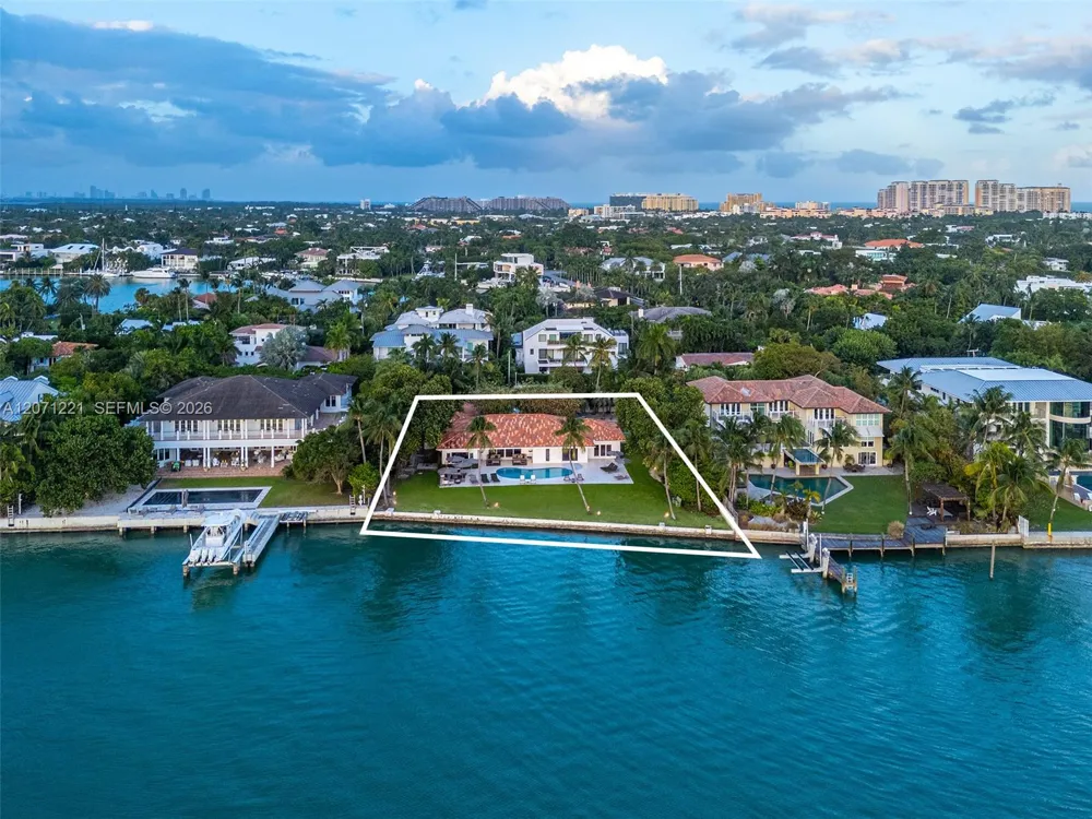 520 S Mashta Dr Key Biscayne, FL 33149