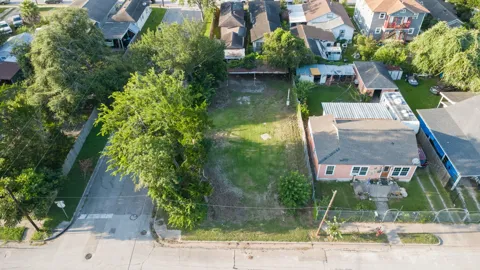 200 E Defee Avenue