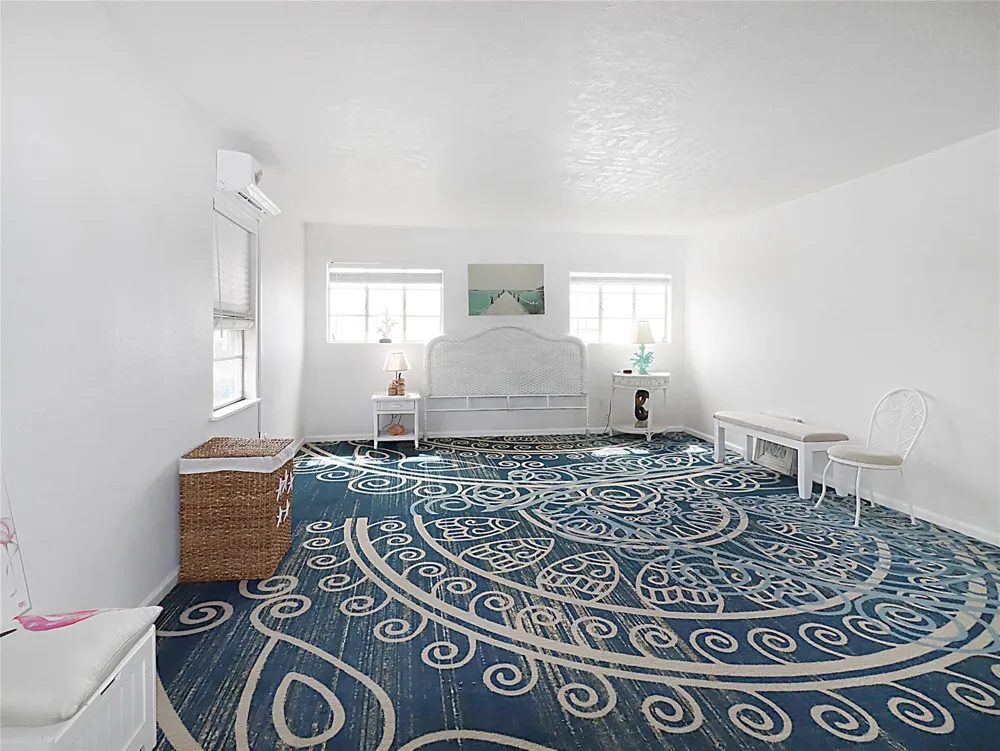 6004 Avenue T Galveston, TX 77551
