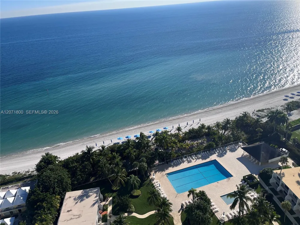881 Ocean Dr #18B Key Biscayne, FL 33149