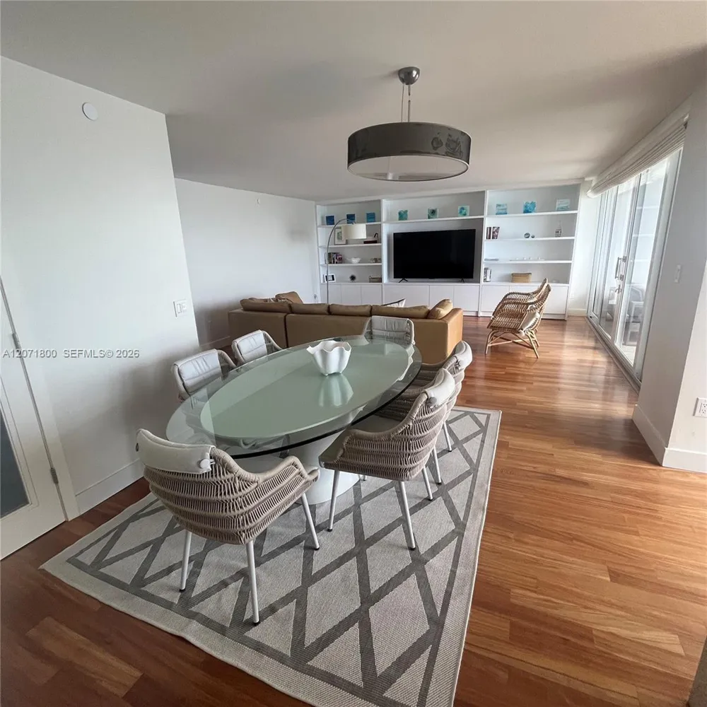 881 Ocean Dr #18B Key Biscayne, FL 33149