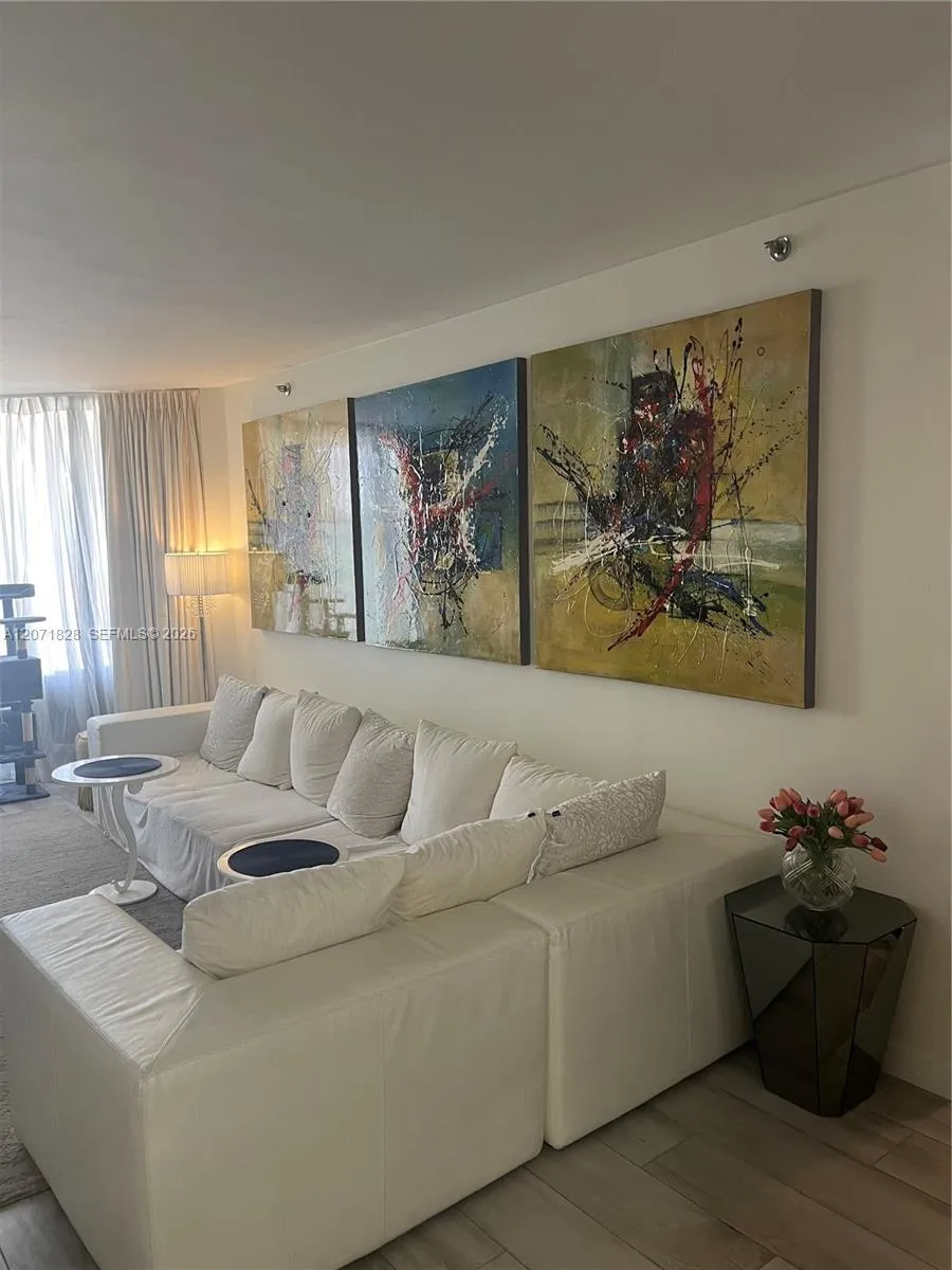 20191 E Country Club Dr #503 Aventura, FL 33180