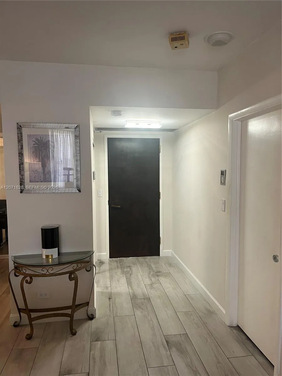 20191 E Country Club Dr #503 Aventura, FL 33180