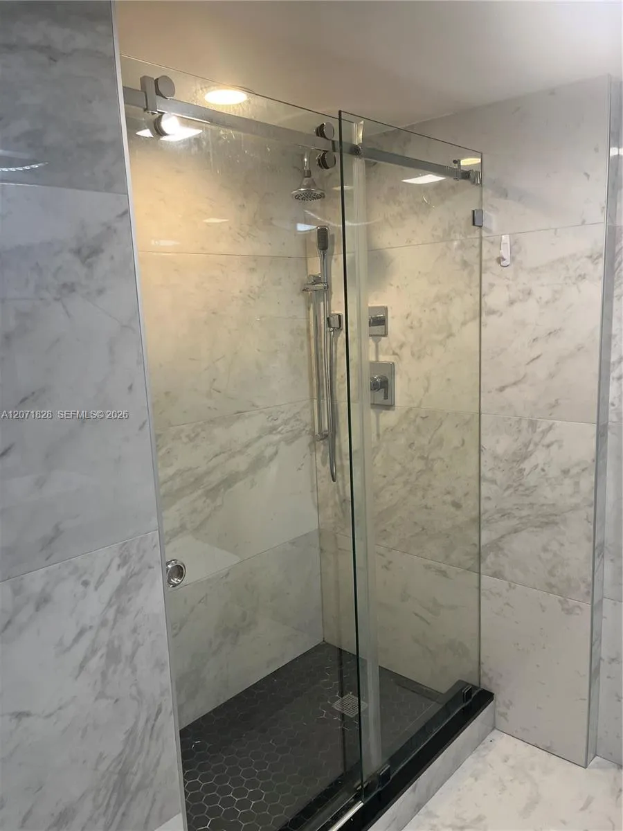 20191 E Country Club Dr #503 Aventura, FL 33180