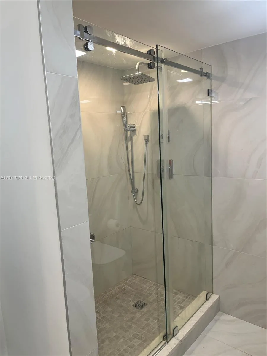 20191 E Country Club Dr #503 Aventura, FL 33180