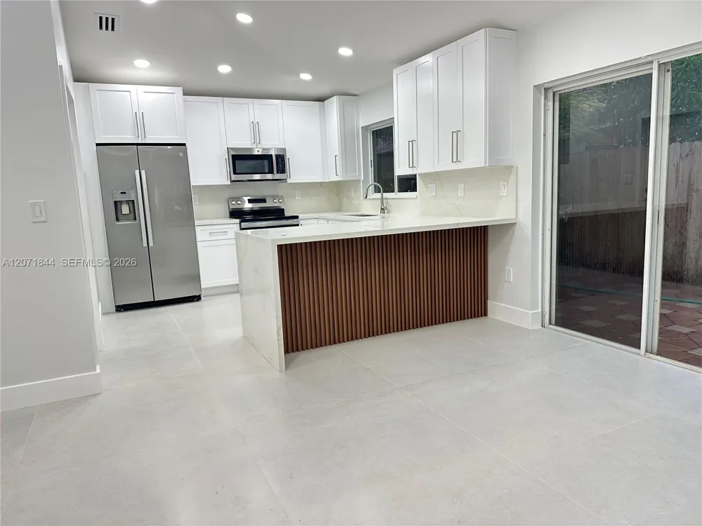 5768 NW 98th Pl #0 Doral, FL 33178