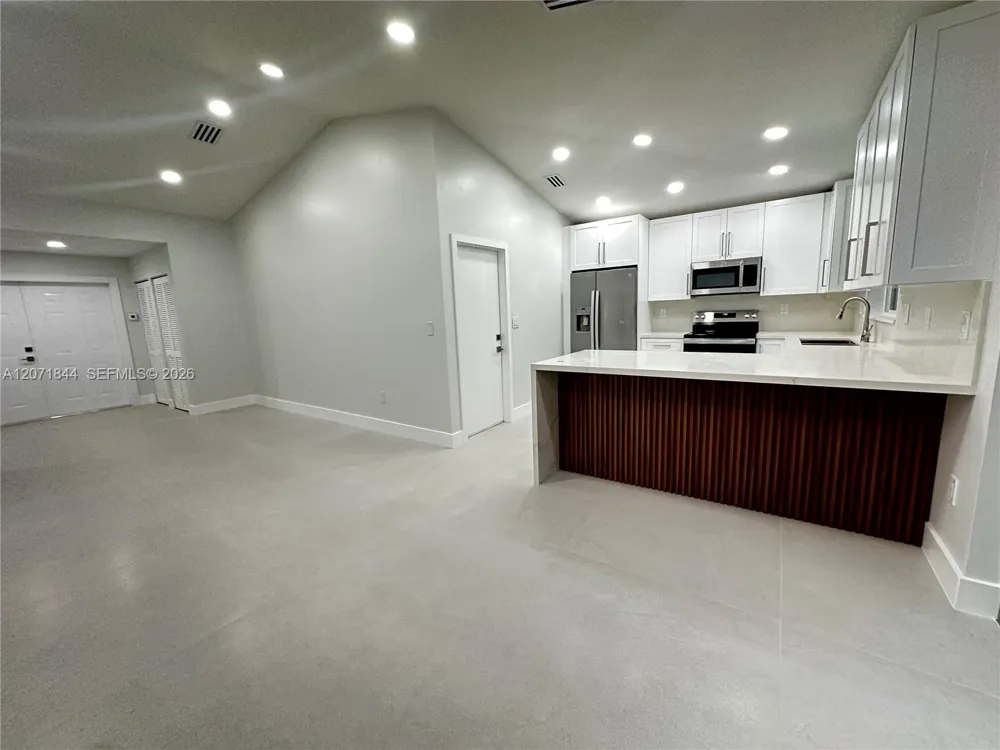 5768 NW 98th Pl #0 Doral, FL 33178