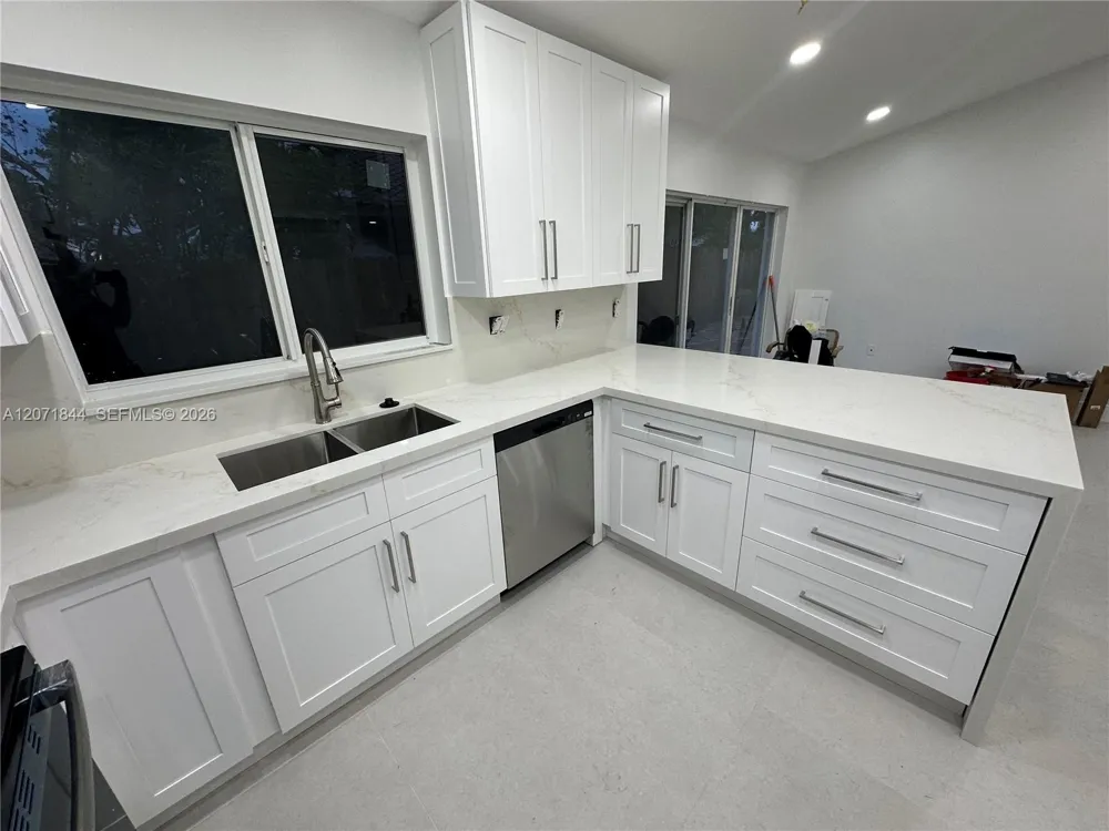 5768 NW 98th Pl #0 Doral, FL 33178