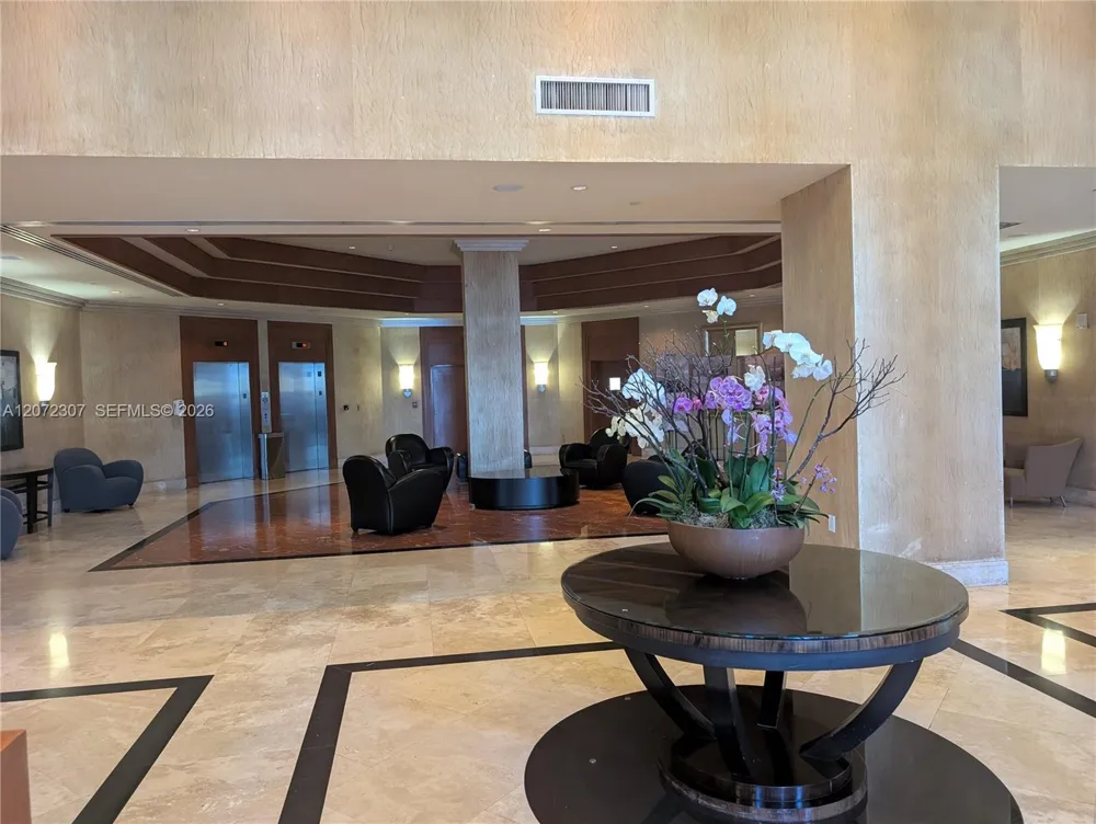 7900 Harbor Island Dr #505 North Bay Village, FL 33141