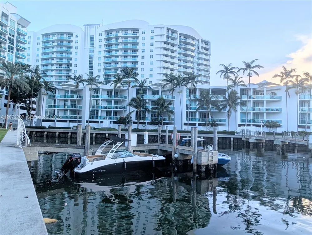 7900 Harbor Island Dr #505 North Bay Village, FL 33141
