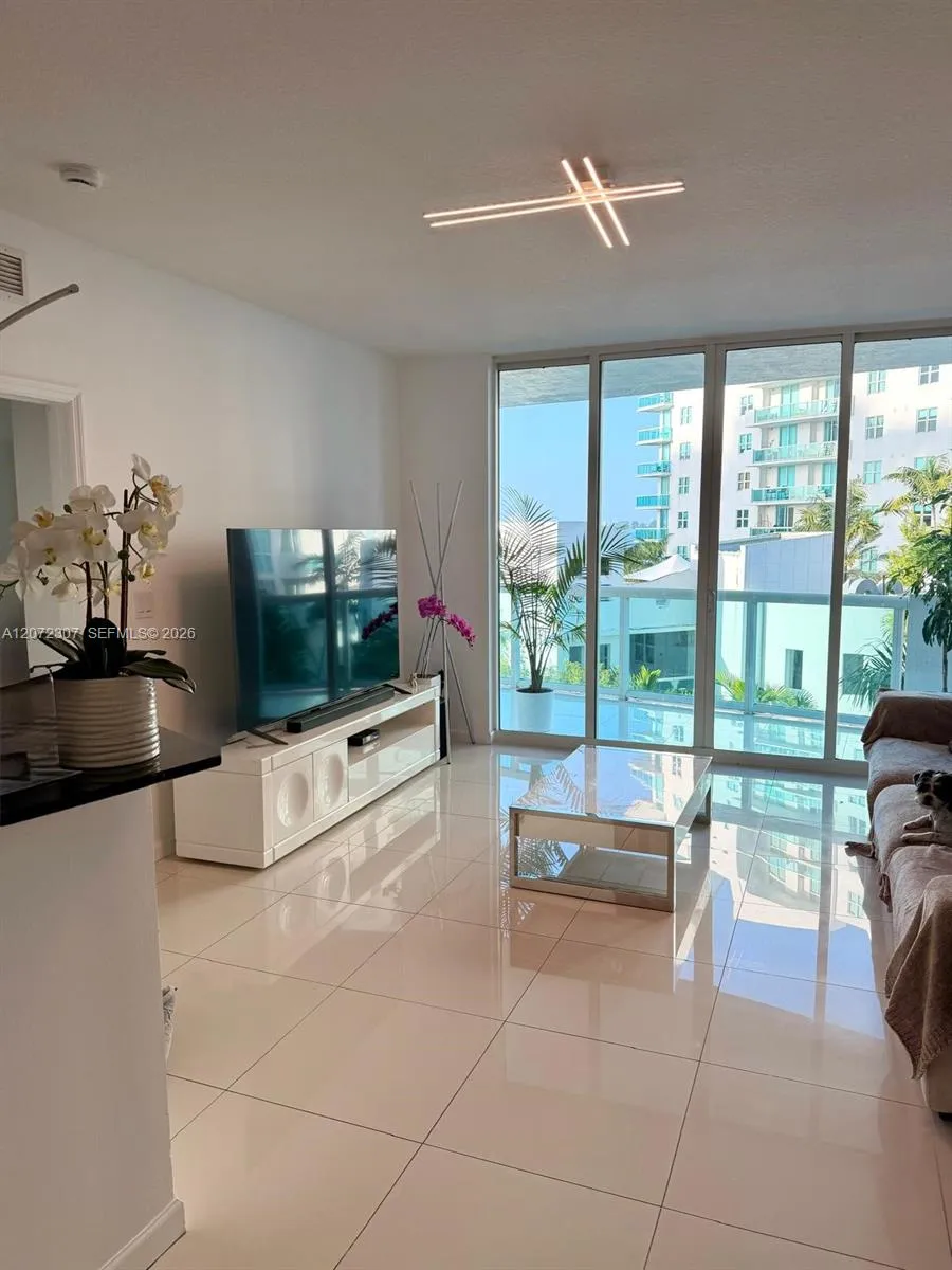 7900 Harbor Island Dr #505 North Bay Village, FL 33141